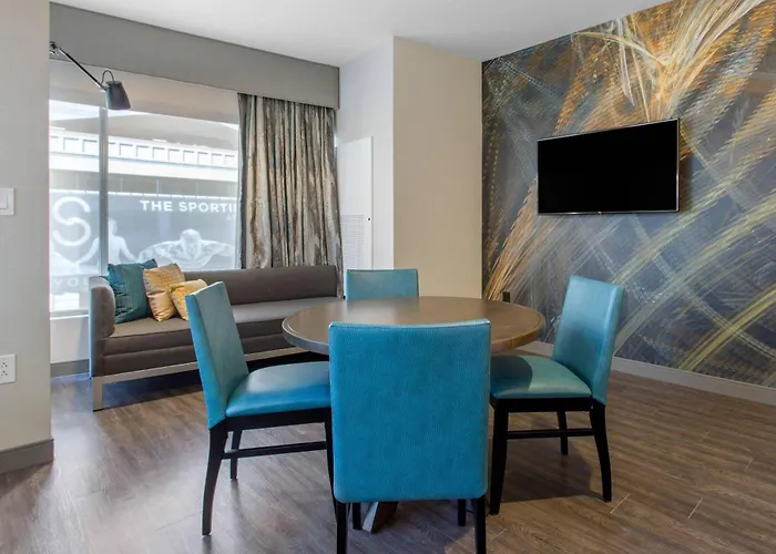 Cambria Hotel Philadelphia Downtown - City Center